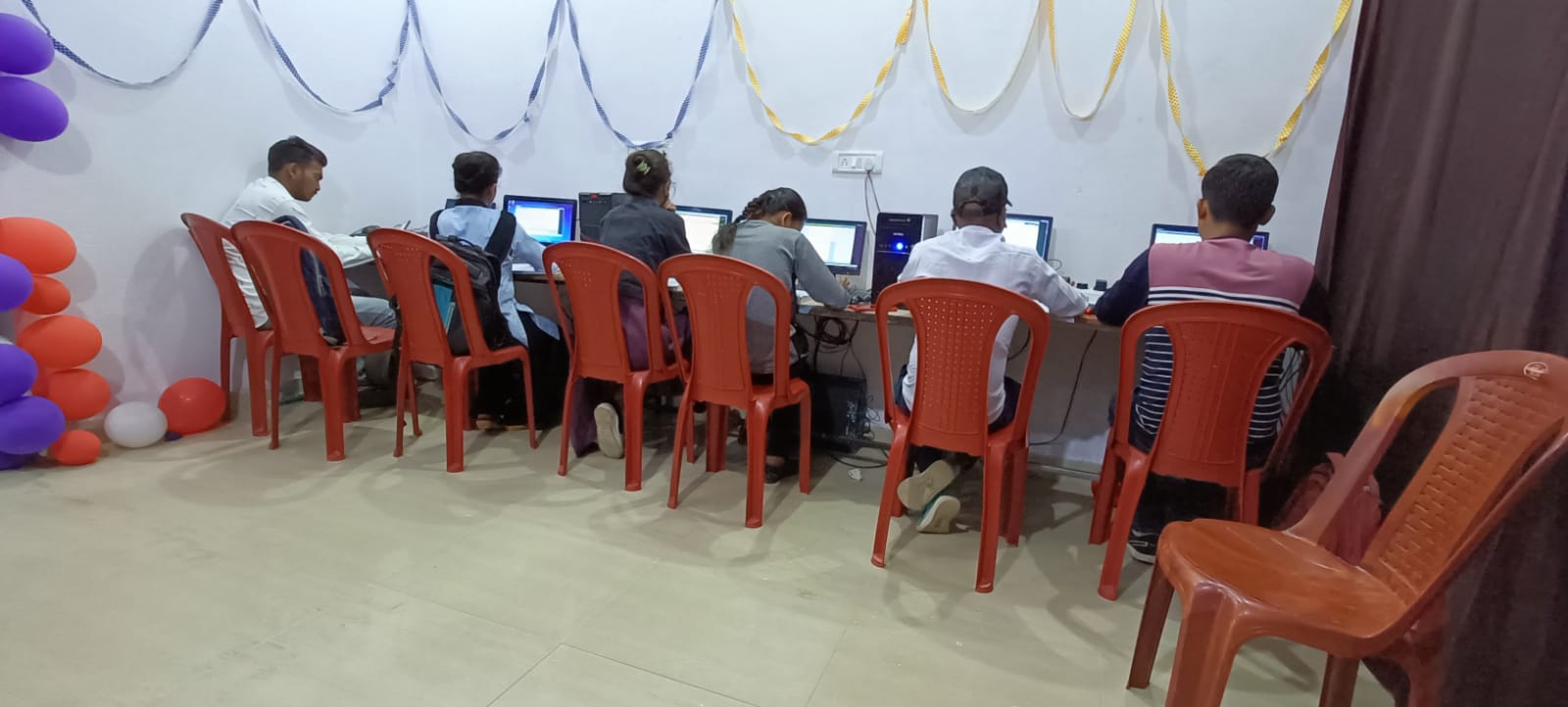 COMPUTER AND SPOKEN ENGLISH CLASSES IN HAZARIBAGH